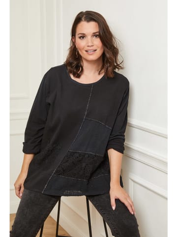 Curvy Lady Longsleeve in Schwarz
