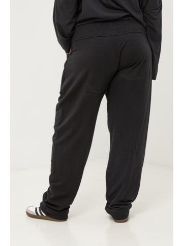 Curvy Lady Hose in Schwarz