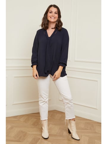 Curvy Lady Bluse in Dunkelblau