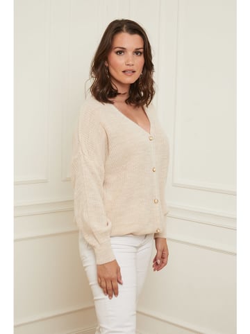 Curvy Lady Cardigan in Beige