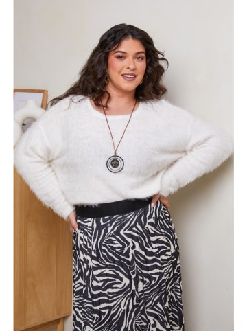 Curvy Lady Pullover in Weiß