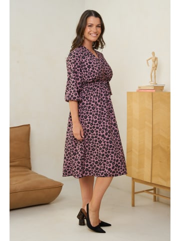 Curvy Lady Kleid in Pink