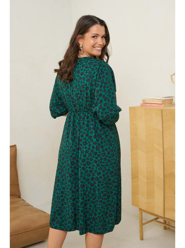 Curvy Lady Kleid in Dunkelgrün