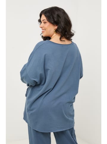Curvy Lady Longsleeve in Blau