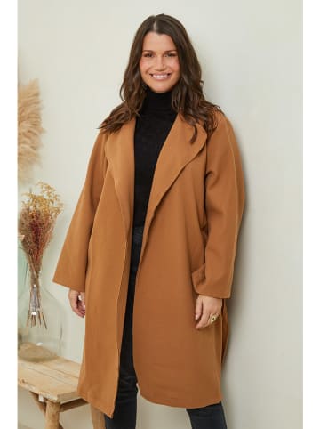 Curvy Lady Übergangsmantel in Camel