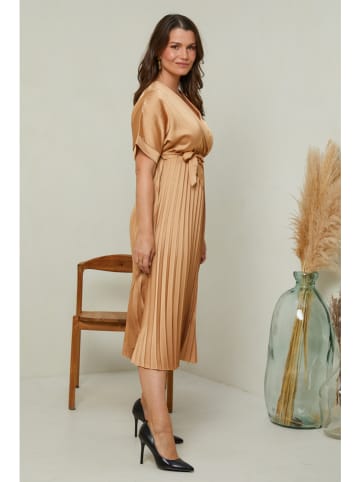 Curvy Lady Plisséjurk beige