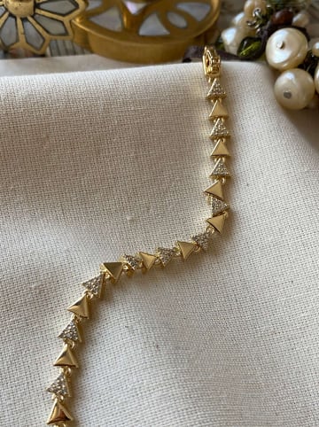 Luseera Vergold. Armkette mit Edelsteinen