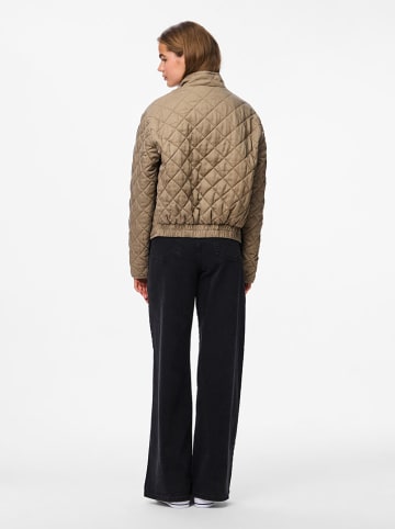 Pieces Steppjacke in Taupe