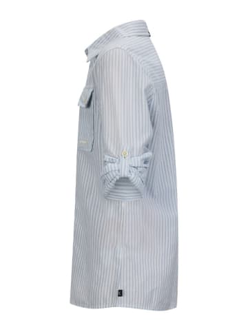 Retour Blouse "Thijs" lichtblauw