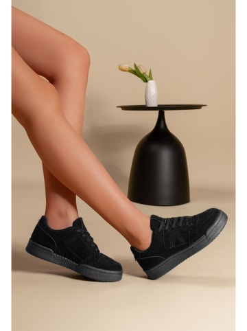 C'M Sneakersy w kolorze czarnym