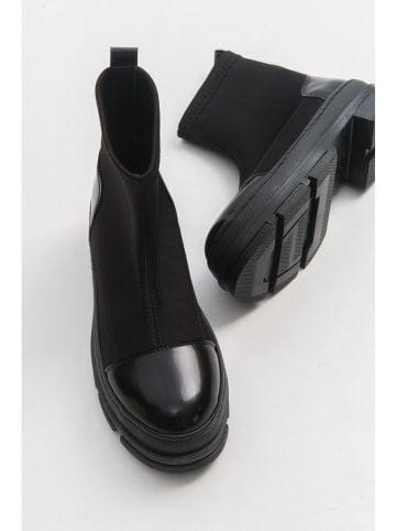 trendyol Boots zwart