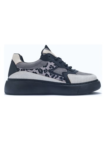 trendyol Sneakers grijs/zwart