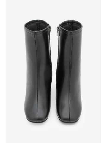 trendyol Stiefeletten in Schwarz