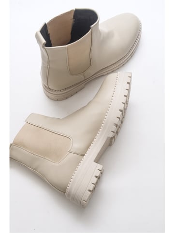 trendyol Chelsea-Boots in Creme