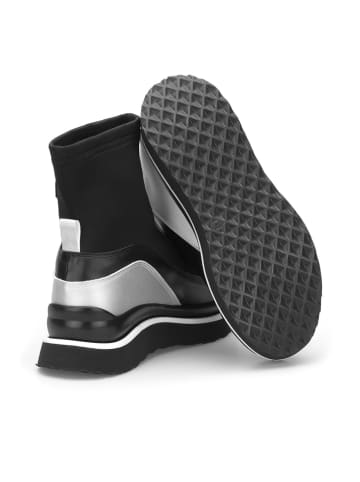 trendyol Boots zwart/wit