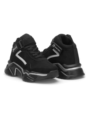 trendyol Sneakers in Schwarz