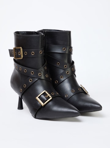 trendyol Stiefeletten in Schwarz
