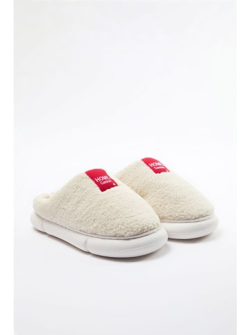trendyol Kapcie w kolorze kremowym