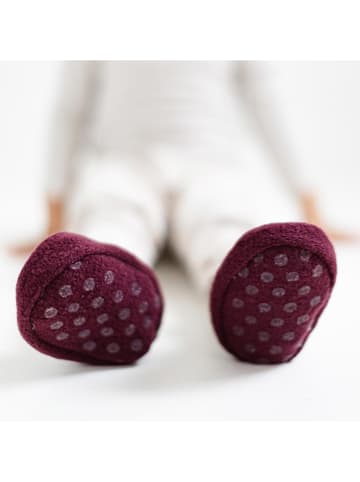 Hofbrucker Wollwalk-Babyschühchen in Beere