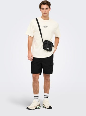 ONLY & SONS Shorts in Schwarz