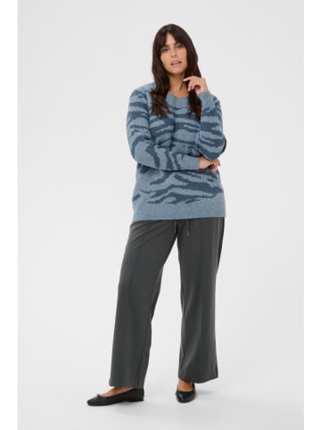 KAFFE curve Sweter "Sandia" w kolorze błękitnym