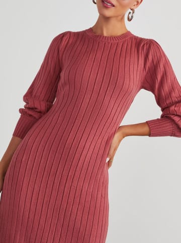 Milan Kiss Sukienka dzianinowa w kolorze jagodowym