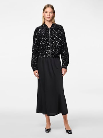 Pieces Rock in Schwarz