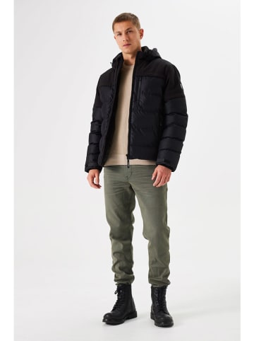 Garcia Steppjacke in Schwarz