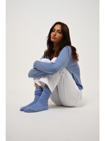 AUTHENTIC CASHMERE Kaszmirowy sweter "Giusalet" w kolorze błękitnym