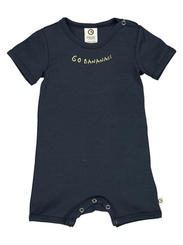 müsli Spieler in Dunkelblau