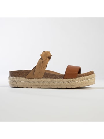 BACKSUN Leder-Pantoletten in Hellbraun