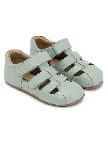 Bundgaard Skórzane kapcie "Tobias" w kolorze zielonym