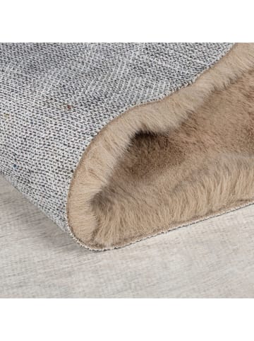 Flair Rugs Dywan "Faux Fur" w kolorze szarobrązowym