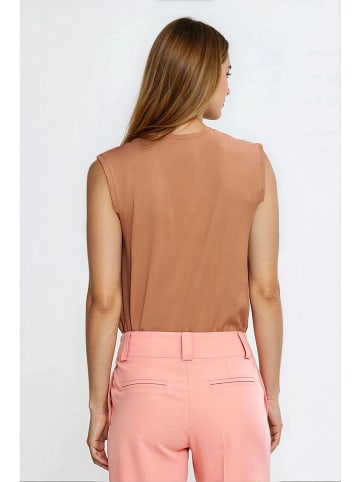 Nife Top in Hellbraun