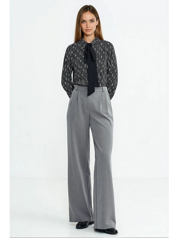 Nife Spodnie w kolorze szarym