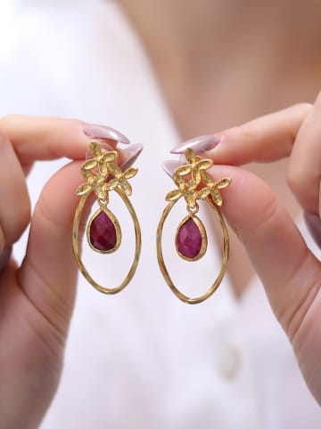 L'Atelier de Gaia Vergulde oorstekers met edelstenen