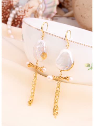 L'Atelier de Gaia Vergulde oorhangers met parels