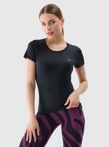 4F Trainingsshirt in Schwarz