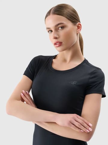 4F Trainingsshirt in Schwarz