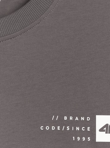 4F Shirt in Hellbraun