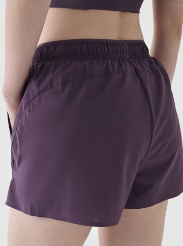 4F Trainingsshorts in Lila