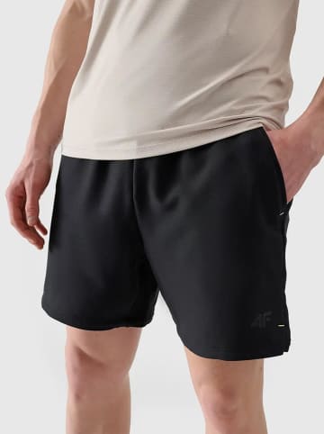 4F Trainingsshort zwart
