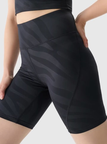 4F Trainingsshorts in Schwarz