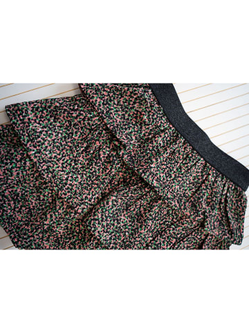 B.Nosy Rock "Ruby" in Bunt