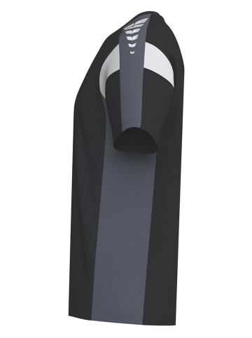 True Prodigy Trainingsshirt "Celebrate 125" in Schwarz