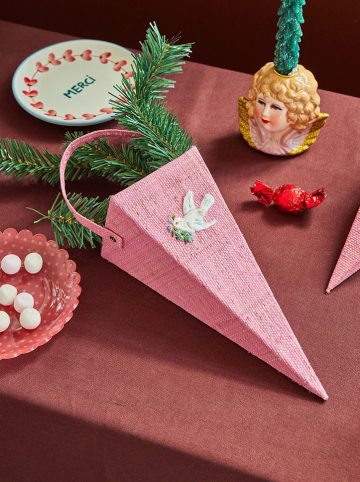 Rice Weihnachtsanhänger "Kræmmerhus" in Rosa/ Weiß - (H)25 cm