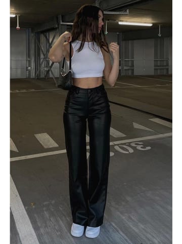 trendyol Hose in Schwarz