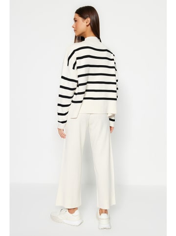 trendyol Trui wit/zwart