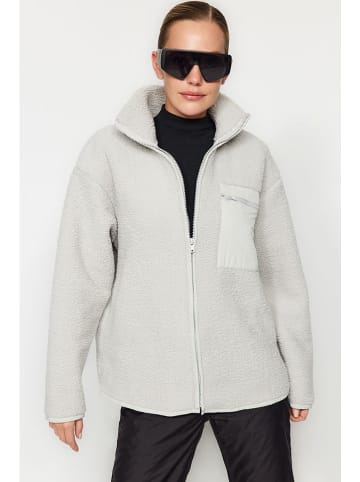trendyol Fleecejacke in Hellgrau