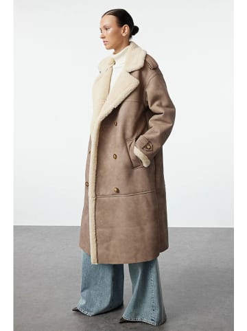 trendyol Übergangsmantel in Taupe